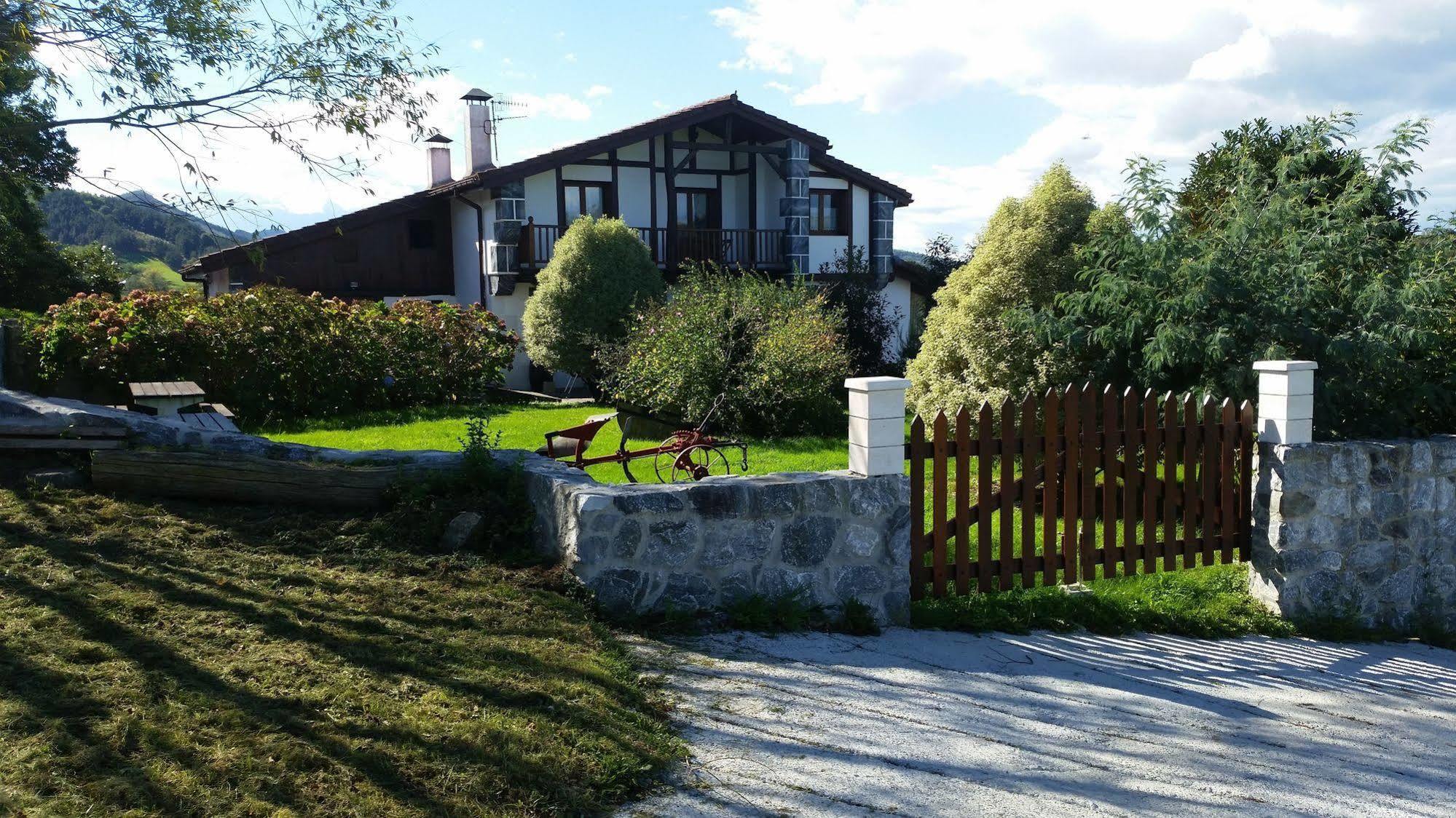 אויארצון Casa Rural Olazi מראה חיצוני תמונה